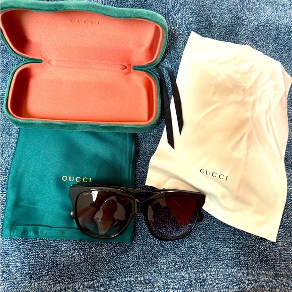 Gucci sunglasses main image 5